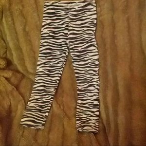 🍎3 For $15🍎Glitter Zebra Print Leggings - 6T